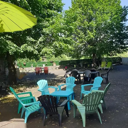 Oda ve Kahvaltı L'eau Berge - Relais Motards - Gtmc & Tour Des Vaches Allanche